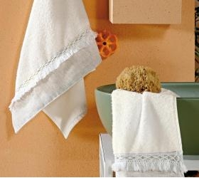 Πετσέτες Μπάνιου Σετ 3 Τεμαχίων έως 50% - Με Κέντημα ή Δαντέλα - Homee